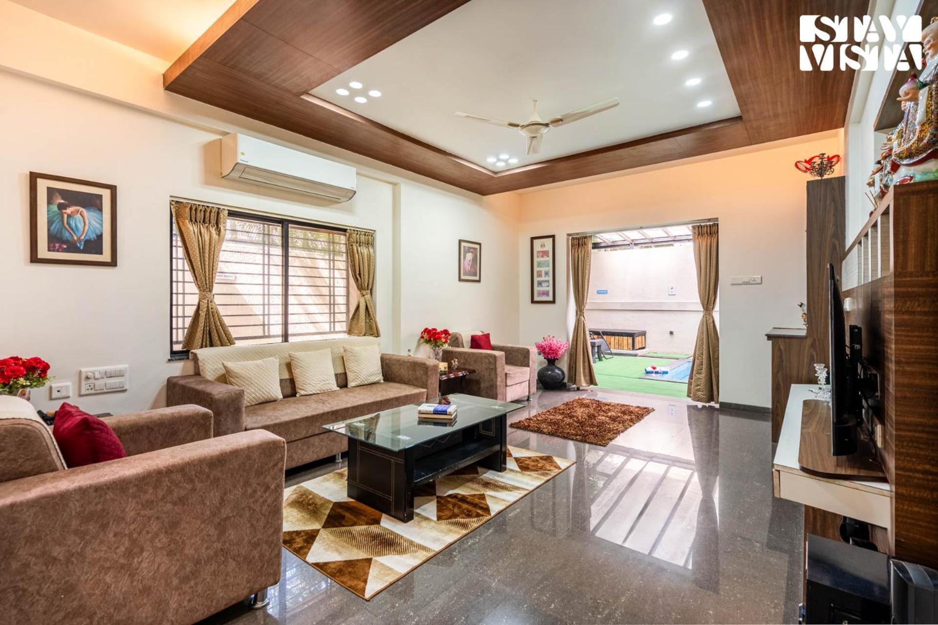 Serenity Meadows With Pool By Veo - Part Of Stayvista Nashik Exterior foto